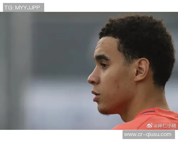 穆西亚拉预计1月全面回归拜仁训练或将迎来短暂出场机会 穆西亚拉预计1月全面回归拜仁训练或将迎来短暂出场机会