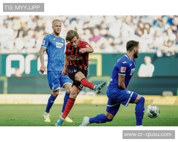 霍勒精彩凌空侧勾破门助弗赖堡扳平十人多特比分