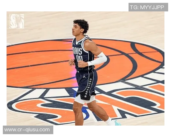 克莱半场表现抢眼三分球命中率高达50贡献14分助力球队战斗力提升