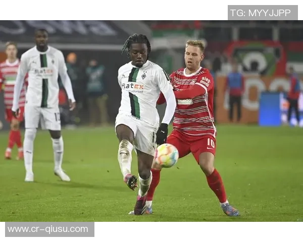 米体报道罗马中场科内脚踝状况良好明天将进行进一步检查确认