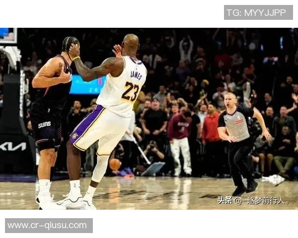 狄龙在比赛中频频假摔拉拽却依然赢得裁判青睐仿佛重回FIBA赛场 狄龙在比赛中频频假摔拉拽却依然赢得裁判青睐仿佛重回FIBA赛场